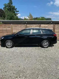 Verkaufe Hyundai i30 Kombi   Bild 2