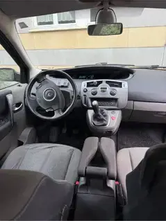 Verkaufe Renault Megane Scenic Bild 2