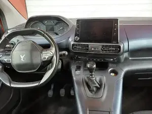 Peugeot Rifter Allure - praktisch, geräumig und campingtauglich -  in TOP Zustand! Bild 5
