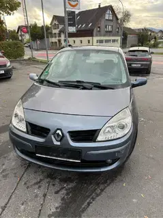 Verkaufe Renault Megane Scenic Bild 4