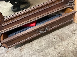RESERVIERT! Holzschrank Spiegelschrank Bauernschrank Bild 3