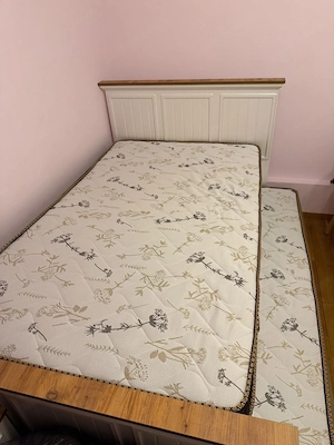 Schlafzimmer  Bild 4