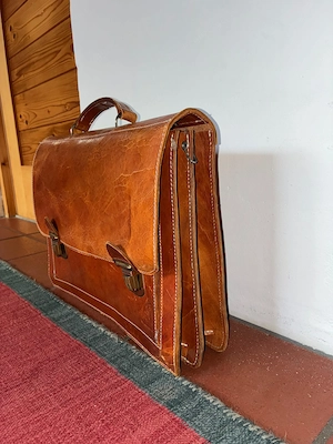 Feine Ledertasche aus Kamelleder Bild 2