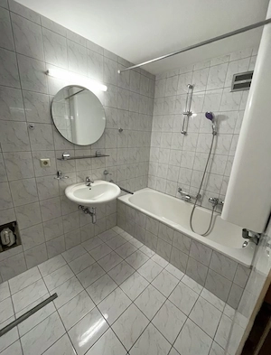 2,5 Zimmerwohnung mit Terrasse und TG im Kerngebiet von Hohenems zu verkaufen!! Bild 5