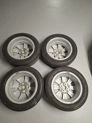 Hyundai Felgen mit Dunlop-Reifen  Bild 5