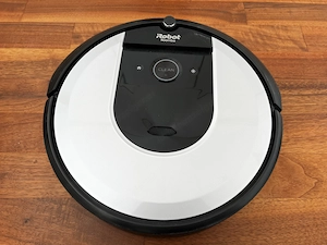 iRobot Roomba i7 mit Absaugstation Bild 3