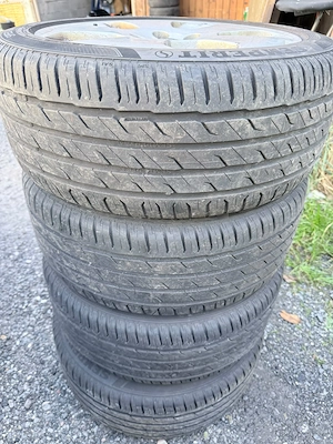 Winterreife  zu verkaufen Bild 5