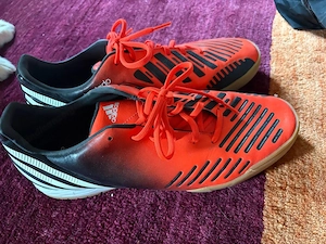 Hallenfußballschuh