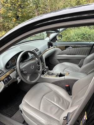 Mercedes-Benz E 220 CDI Facelift  Bild 4