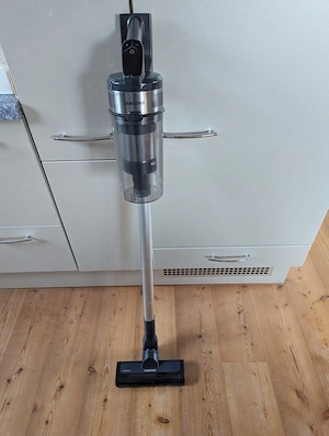 Staubsauger Samsung Akku neuwertig Bild 3