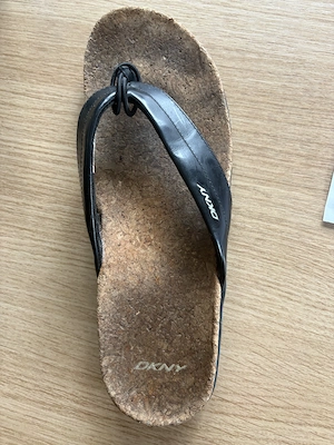 FitFlop Zehentrenner + DKNY- FlipFlop  Gr 40  schwarz  Bild 3