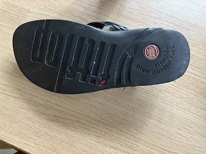 FitFlop Zehentrenner + DKNY- FlipFlop  Gr 40  schwarz  Bild 2