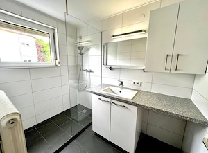 Gepflegte 3-Zimmerwohnung mit 75 m2, Balkon und praktischer Einzelgarage in Wolfurt Bild 6
