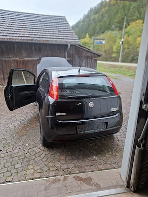  prodávám auta  Fiat  Punto  Bild 2