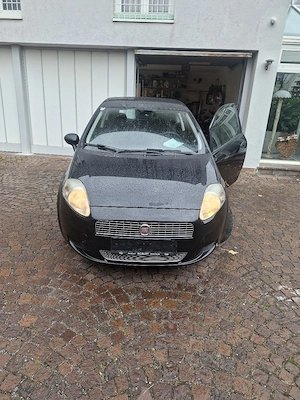   prodávám auta  Fiat  Punto  Bild 4