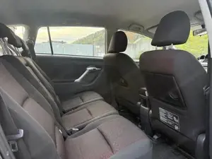 Toyota Verso 2.0D TÜV NEU 2.Besitz Bild 3