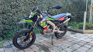 Moped Aprilia SX50 Bild 2