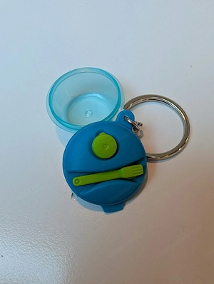 3x Tupperware Schlüsselanhänger Mini-Dosen Bild 2