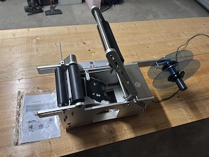 Etikettiergerät für Flaschen MT-50 Bild 2