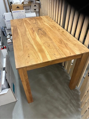 Holztisch massiv Bild 2
