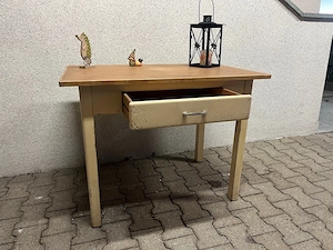 Verschenke Tisch mit Schublade Bild 3