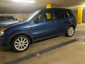 Ford fusion plus 1,6 tdci 90 ps Bild 2