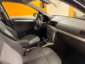 Opel Astra 1.4 Kombi TÜV 07 2027 Bild 5