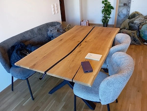 Esstisch + Bank + 2 Stühle - 6 Monate alt - Neuwertig Bild 2