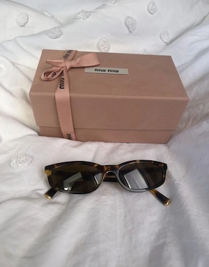 Miu Miu Sonnenbrille Bild 2