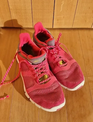 Laufschuhe Adidas Gr. 42 Bild 2