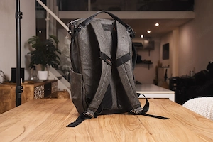 Peak Design Everyday Backpack V1 Charcoal Fotorucksack Bild 2