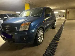 Ford Fusion Bild 2