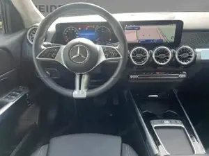 Mercedes-Benz GLB 200 Bild 8