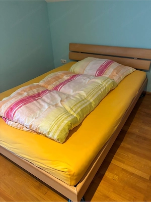 Bett und Matratze zu verschenken Bild 2
