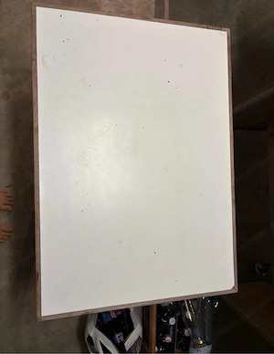 weißer Tisch Bild 3