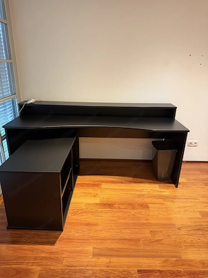 Schreibtisch schwarz - Neuwertig Euro 150,- Bild 2