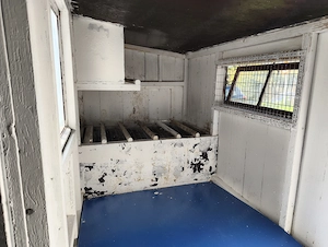 Hochwertig gebauter Hühner Stall Bild 3