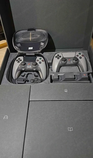 sony Playstation 5 pro digital  2tb 30th anniversary  limited edition + 2x pro controllern  Bild 2