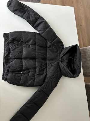 schwarze Damenpuffer Jahke Bild 2