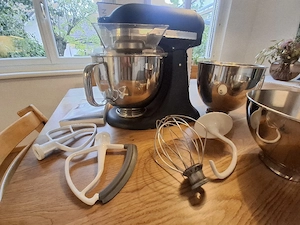 Küchenmaschine Kitchen Aid Artisan 4,8L schwarz-matt  Bild 2