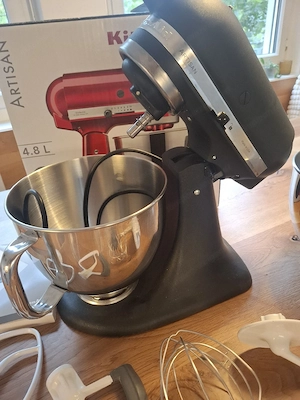 Küchenmaschine Kitchen Aid Artisan 4,8L schwarz-matt  Bild 4