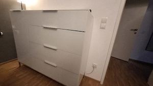 Kommode neuwertig  Bild 2