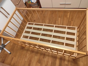 Verkaufe gut erhaltenes Gitterbett aus Vollholz  Bild 2