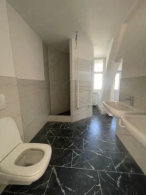 Vermiete komplett neu sanierte WG-ZImmer in Toplage von Bludenz  Bild 4