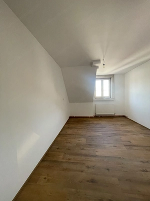 Vermiete komplett neu sanierte WG-ZImmer in Toplage von Bludenz  Bild 6