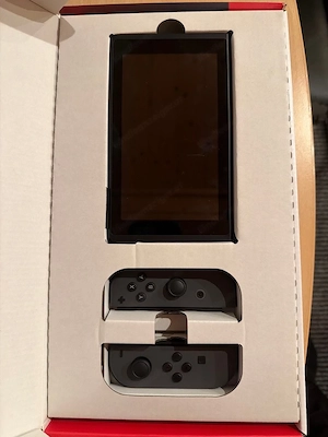 Nintendo Switch V2 (grau) + Mario Kart 8 Deluxe, OVP Bild 2