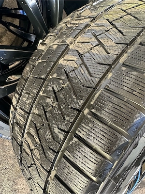 BMW Winterkompletträder X5 F15 X6 F16 20 Zoll Styling 469 M Doppelspeiche Bild 3