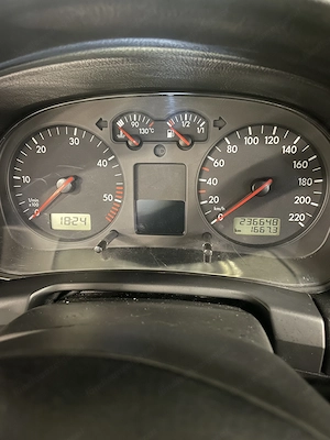 Verkaufe meinen VW Golf 4 1.9 tdi Bild 8