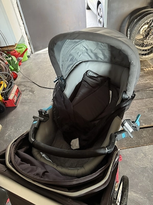 Thule Glide mit Babywanne Bild 2