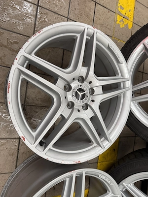 Mercedes AMG Felgen 18 Zoll Bild 3